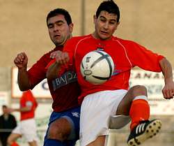 El Laracha demuestra ante el Lugo que los nombres no juegan al fútbol