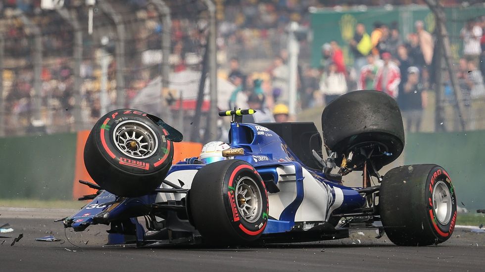 Aparatoso Accidente De Giovinazzi En El Gran Premio De China