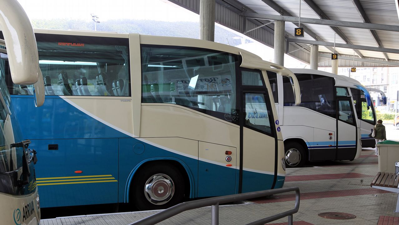 Unos Sin Excursi N Y Otros En Taxi Al Resu Por La Huelga De Transporte