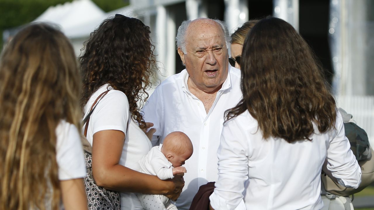 La Fortuna De Amancio Ortega Tan Grande Como La De Los Siguientes 52