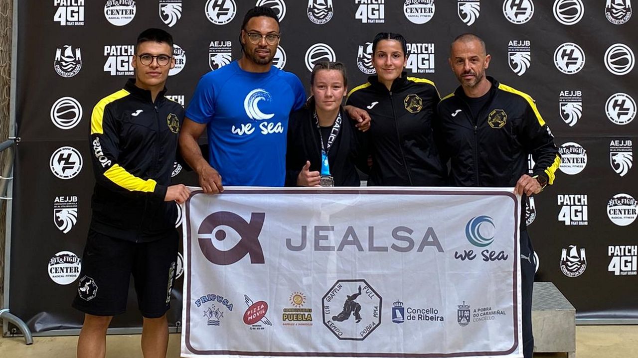 El Club Kenpo Cosech Tres Medallas De Plata En El Gran Premio De Galicia