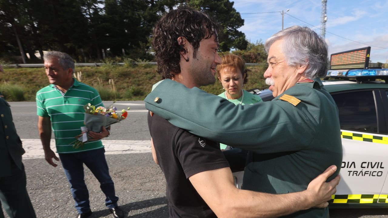 Empuje Empuje Que Ya Se Ve La Cabeza Del Beb Dos Guardias Civiles