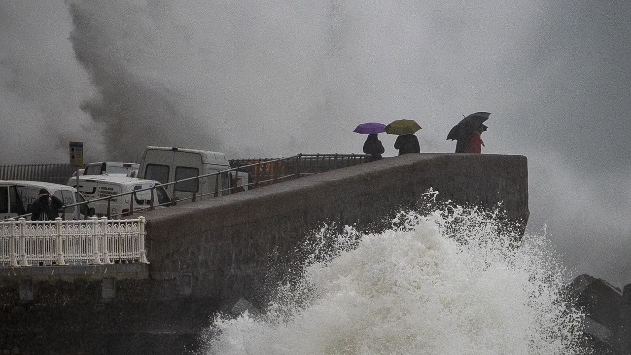 Hallado en el puerto de Bermeo el cadáver de un hombre de 80 años