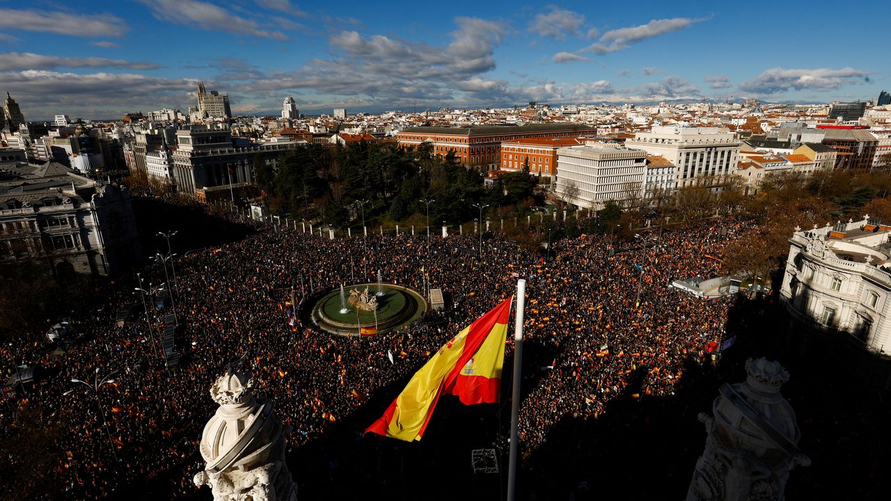 Manifestaci N Contra El Gobierno De Pedro S Nchez