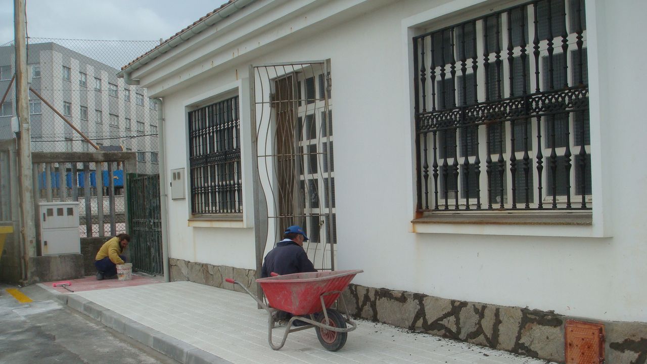 El Concello de A Laracha renovará la fachada del centro sociocultural