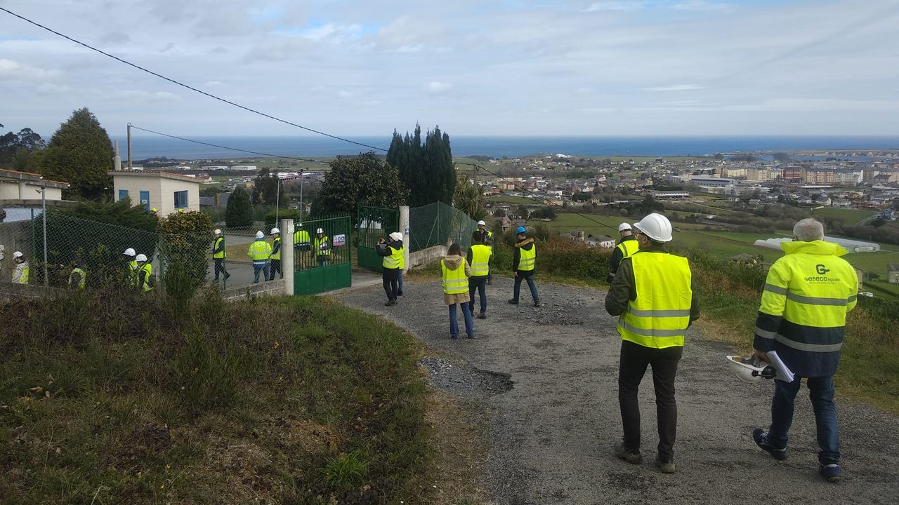 Nueve Trabajadores De Viaqua Recurren La Licitaci N Del Servicio Del