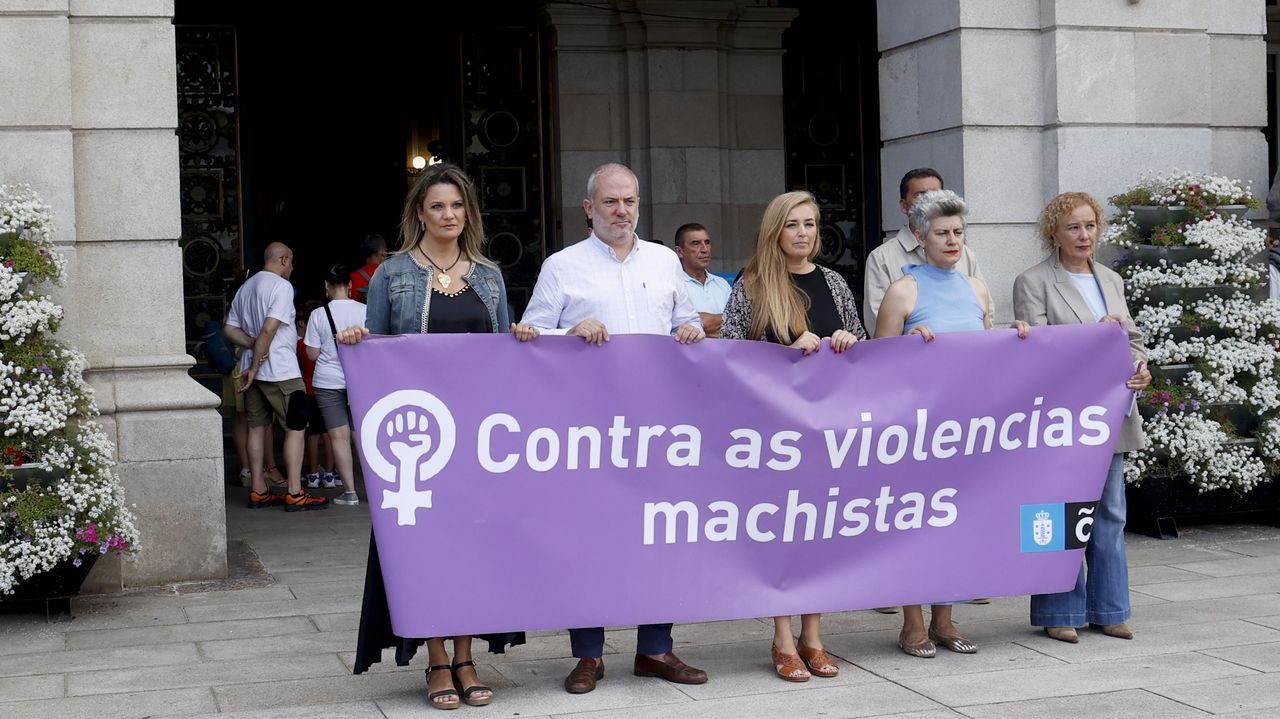 Minuto De Silencio A Las Puertas De Mar A Pita En A Coru A Para