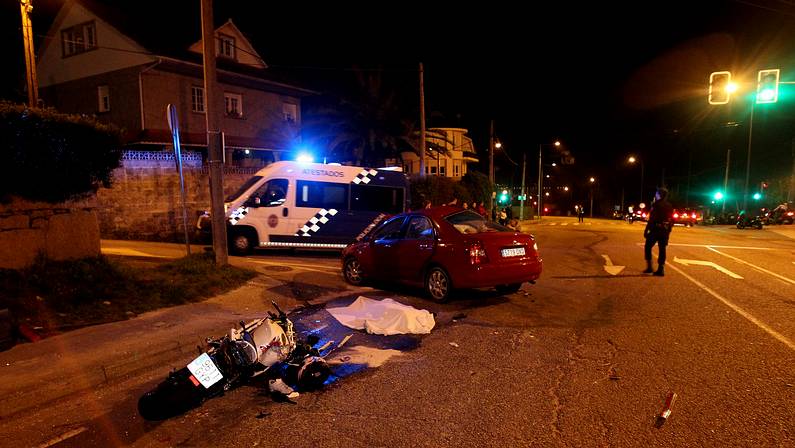 Fallece Un Motorista Tras Chocar Con Un Coche En Vigo