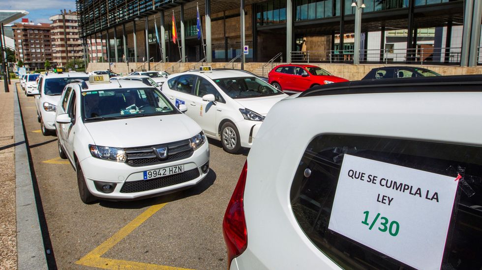 Las Penurias De Los Taxistas Para Llegar A Fin De Mes