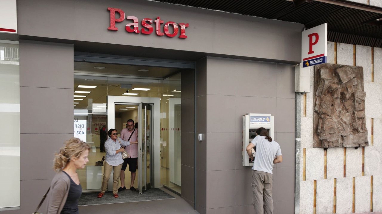 El Banco Pastor Vuelve A Dar Beneficios En Plena Integración En El ...