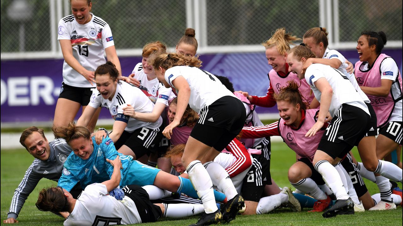 Qué ocurre con las desigualdades del fútbol femenino a nivel