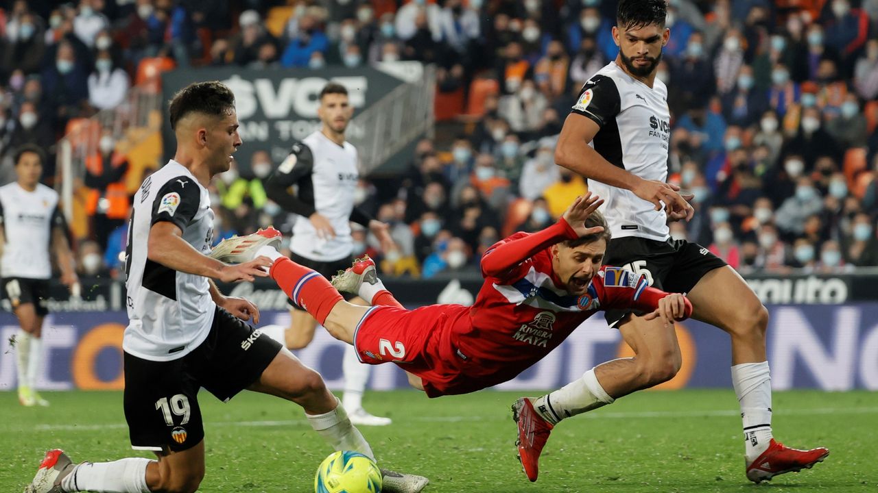 El Espanyol Se Estrena A Domicilio Tras Remontar Al Valencia En Los ...