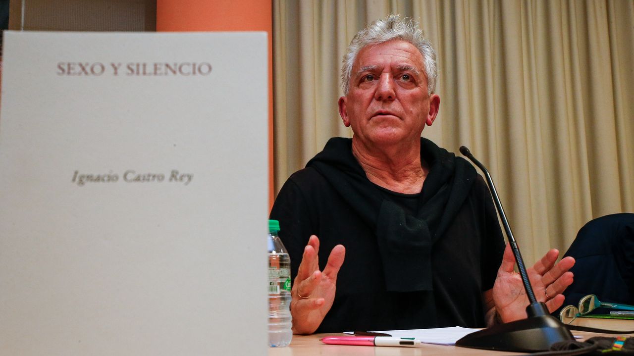 Ignacio Castro presentó en Boiro «Sexo y silencio»