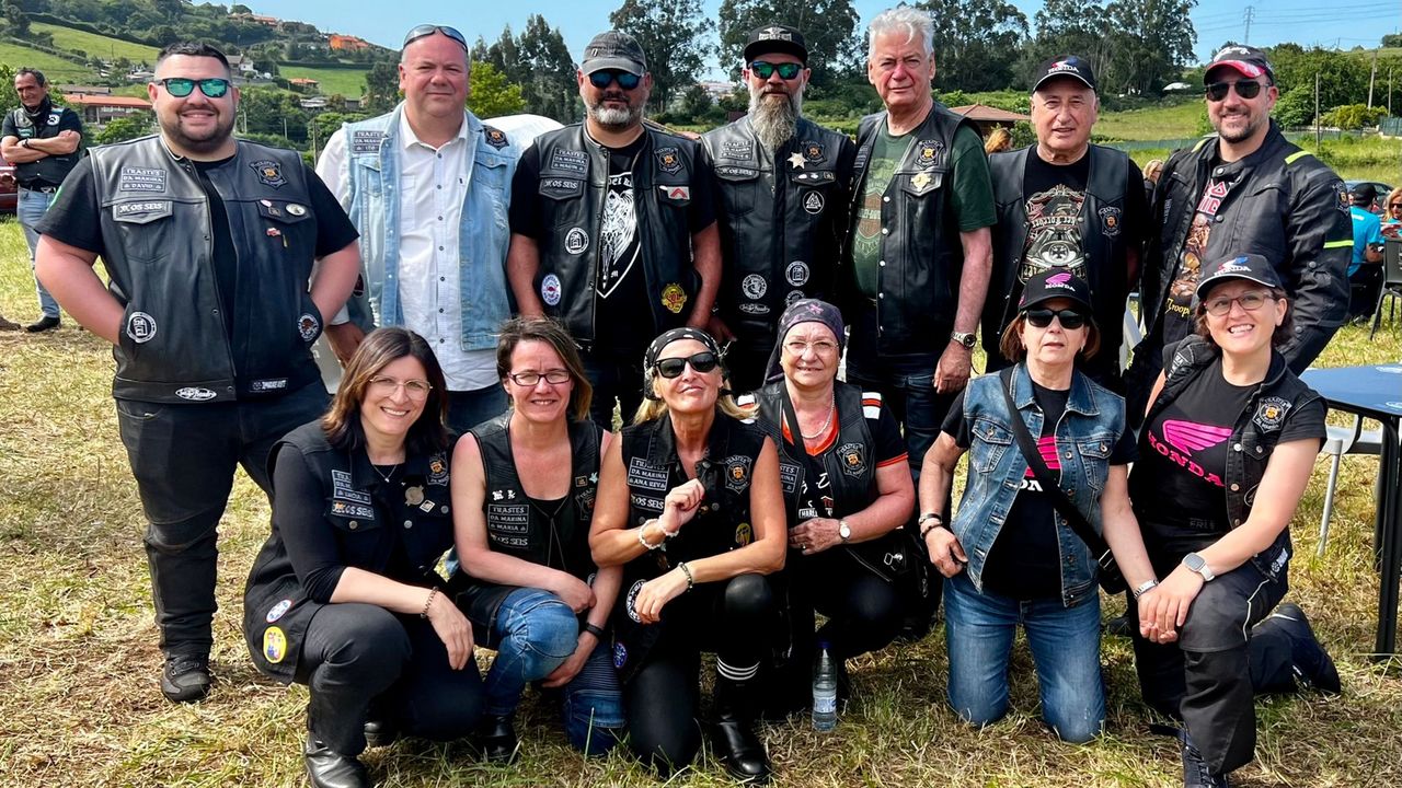 O clube Trastes da Maria celebra o seu primeiro aniversário em Viveiro apostando no turismo motociclista