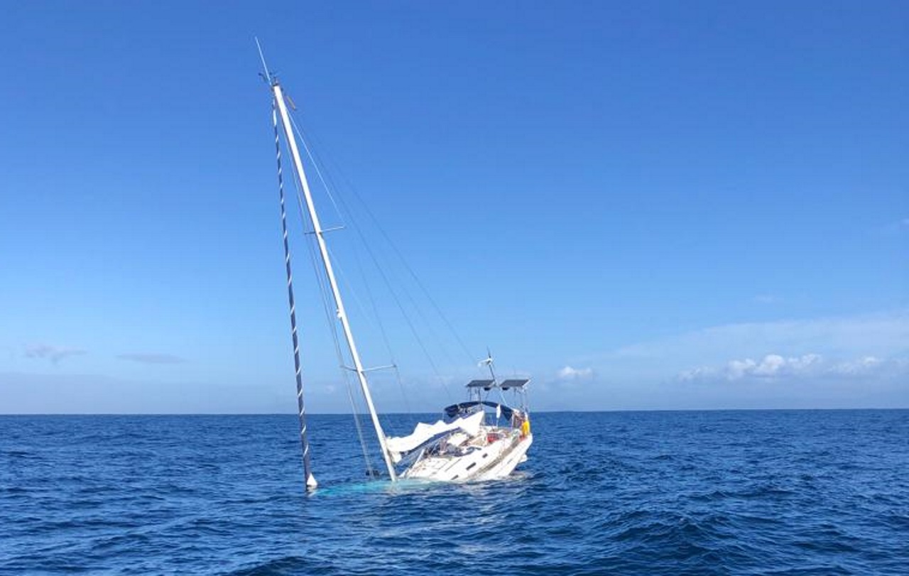 dentro de un barco que se hunde