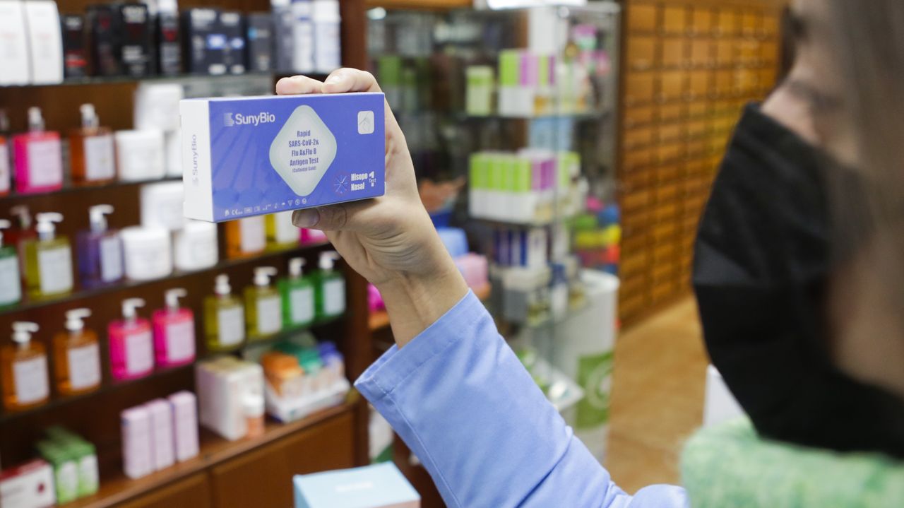 The sale of covid and flu tests in pharmacies is skyrocketing