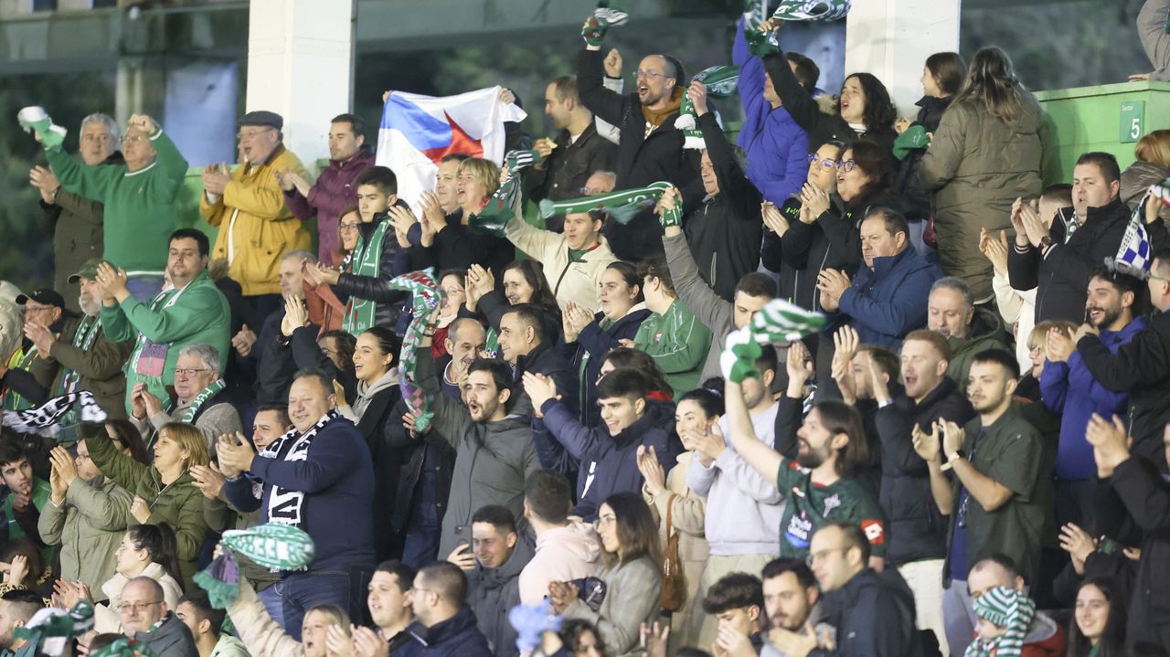 Más De 1.250 Entradas Vendidas Para El Partido Entre Racing De Ferrol Y ...