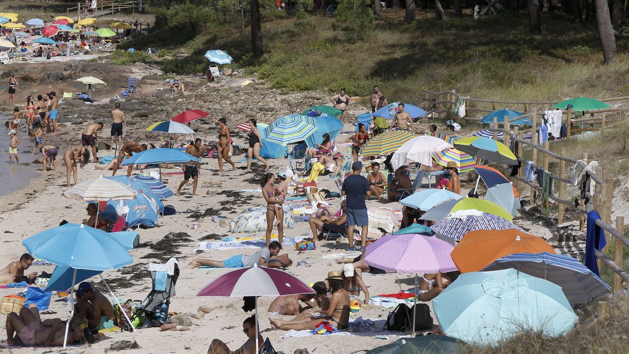 Alerta de ola de calor en Galicia: Temperaturas superiores a 40 grados y playas llenas en Arousa