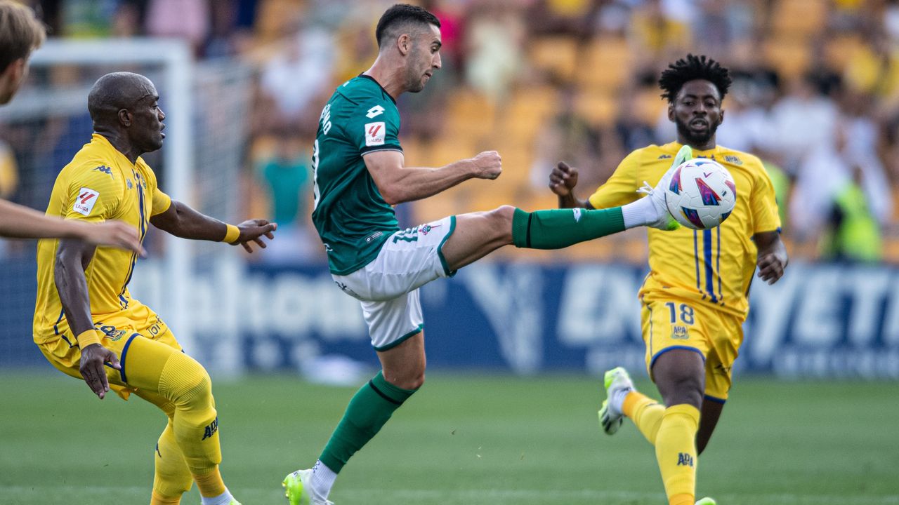 El Racing, más oxígeno para Ferrol