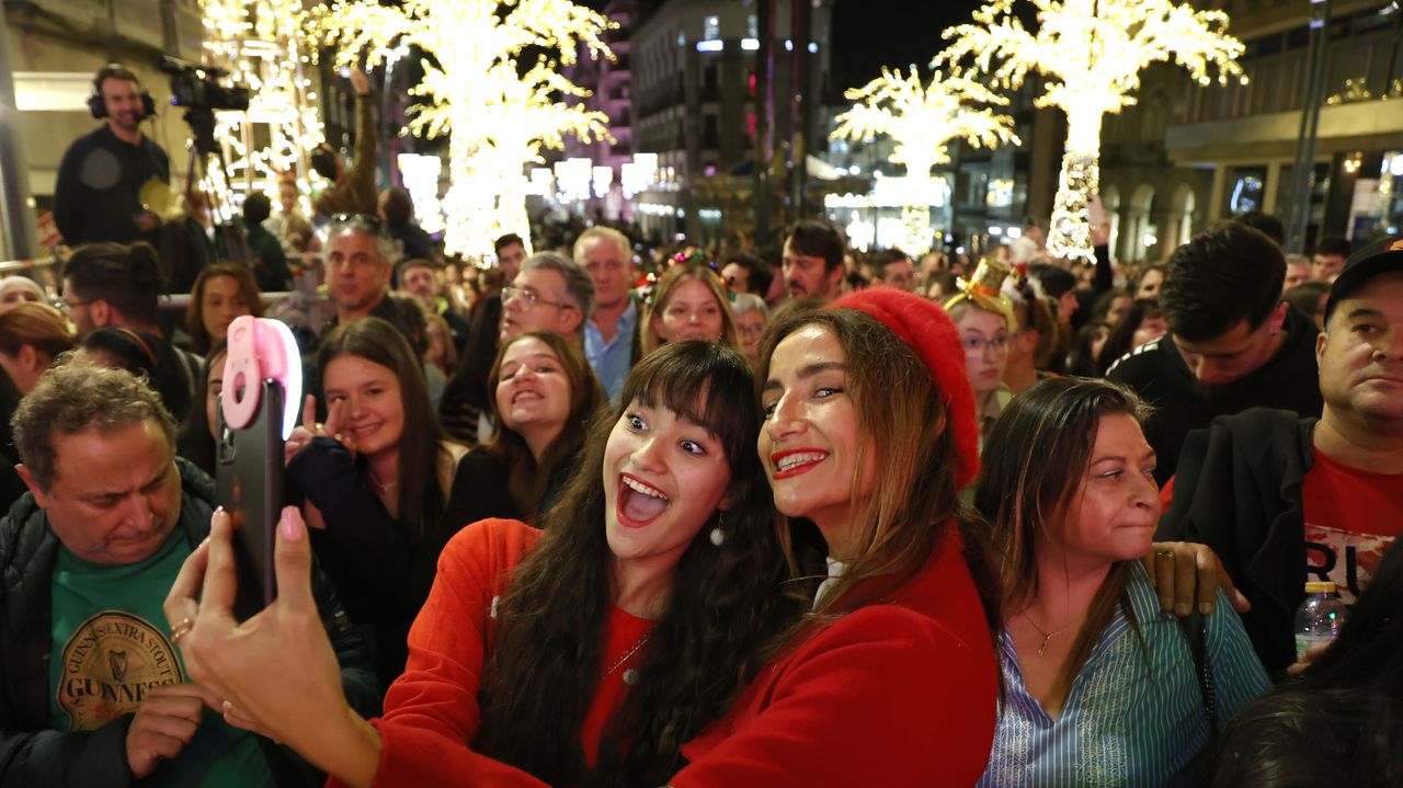 Abarrote en la Navidad de Vigo: «¡Está todo petado, es una locura!»